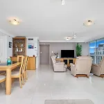 Stunning 2Br Beachfront Sub-Penthouse