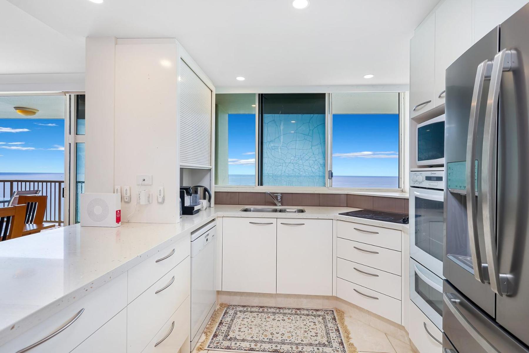 Apartment Stunning 2br Beachfront Sub-penthouse *